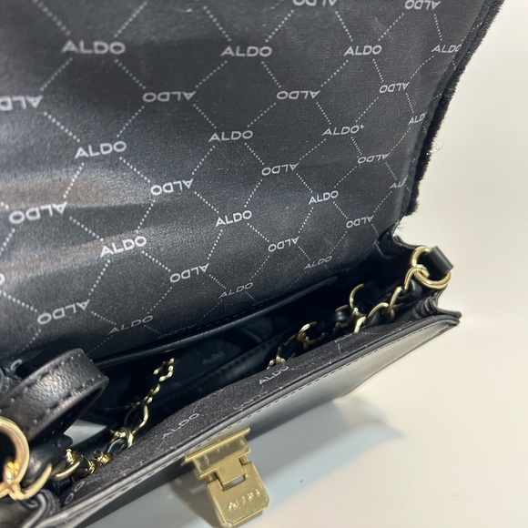 Faux fur aldo purse - Picture 3 of 3